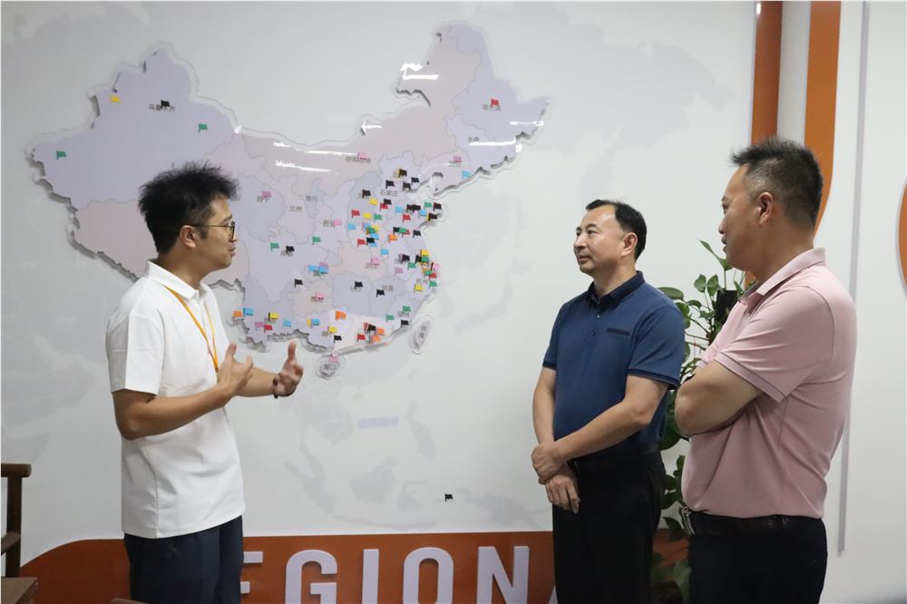 叠彩区政协调研维构科技，肯定公司数字技术创新与应用成果